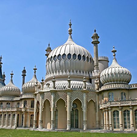 Central Brighton Pavilion Pad. Exterior photo